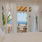 Helios Max Villa