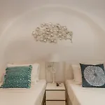 Villa Helios Max
